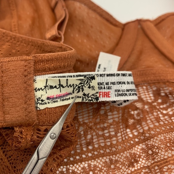 Intimately Free People Lace Underwire Bra - Picture 6 of 6